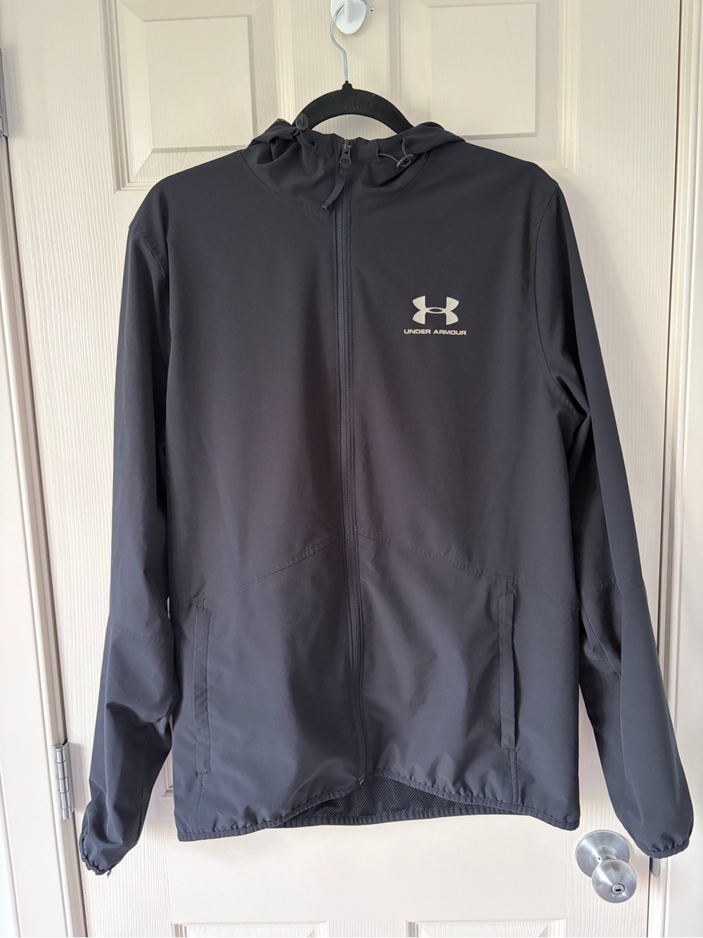 💗 UNDER ARMOUR - Men’s Medium Black Jacket - As Is